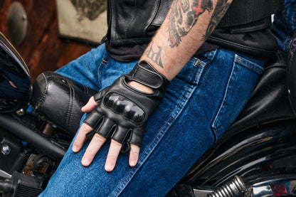 DS18 Sporty Fingerless Glove